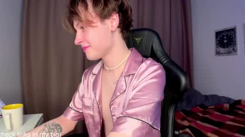 Snapshot of spyashkin chatting on 23, 1, 2025 your baby online show from 23, 1, 2025