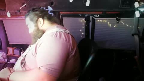 Your Pal Squeaks online show from 28, 1, 2025