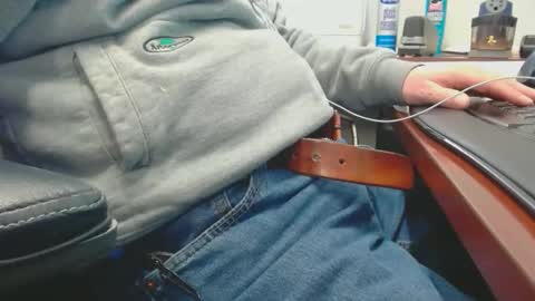 Snapshot of squirrelly82 chatting on 9, 2, 2026 make me cum c2c talk to me online show from 9, 2, 2026