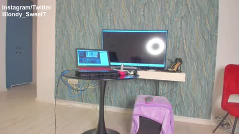 Snapshot of squirt_blondy chatting on 28, 2, 2025 Caila online show from 28, 2, 2025