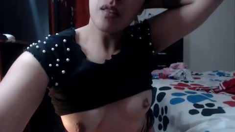 Carolainss online show from 8, 3, 2025