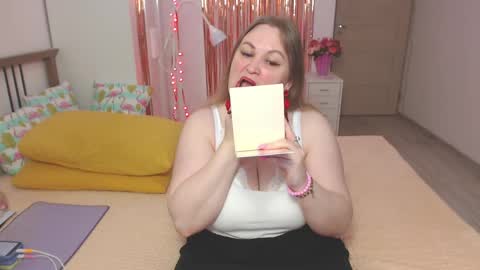 Lily  online show from 4, 6, 2026