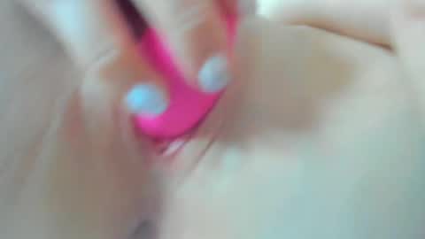 Snapshot of squirttati33 chatting on 25, 10, 2025 Tati online show from 25, 10, 2025