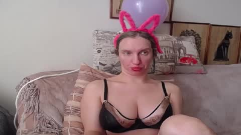 Snapshot of squirtyeleanor chatting on 5, 2, 2025 SquirtyEleanor online show from 5, 2, 2025