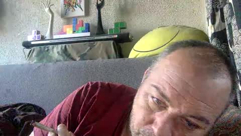 Snapshot of srekos38 chatting on 12, 2, 2025 srekos38 online show from 12, 2, 2025