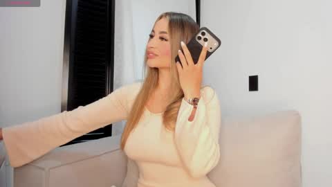 Laura online show from 19, 5, 2026
