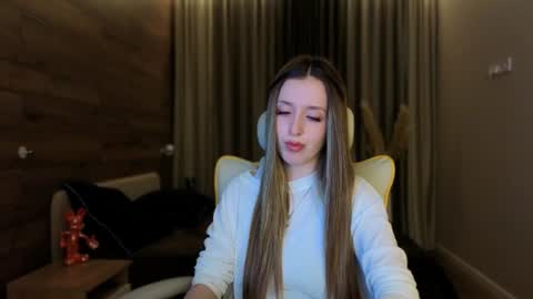 Chloe online show from 2, 7, 2026