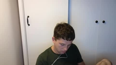 Snapshot of st1vemaster01 chatting on 16, 9, 2025 st1vemaster01 online show from 16, 9, 2025