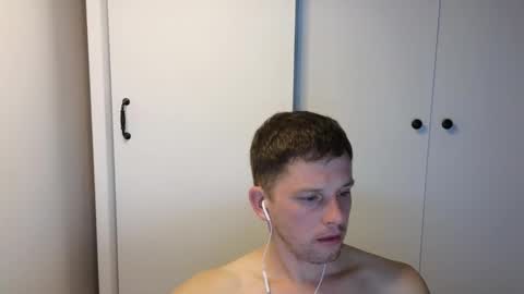 Snapshot of st1vemaster01 chatting on 14, 10, 2025 st1vemaster01 online show from 14, 10, 2025