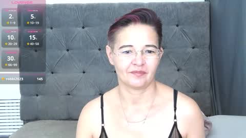 staceydarling online show from 22, 11, 2025