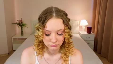 Snapshot of staceyyjones chatting on 11, 5, 2026 Stacey online show from 11, 5, 2026