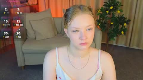 Snapshot of staceyyjones chatting on 25, 5, 2026 Stacey online show from 25, 5, 2026