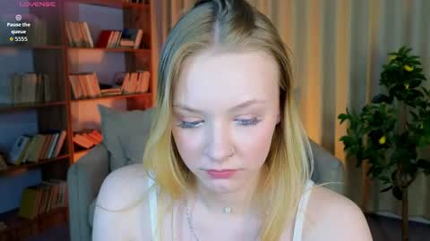 Snapshot of staceyyjones chatting on 1, 6, 2026 Stacey online show from 1, 6, 2026