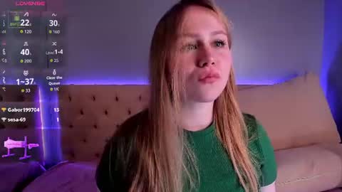 Snapshot of stacy_moorexx chatting on 22, 6, 2026 STACY online show from 22, 6, 2026