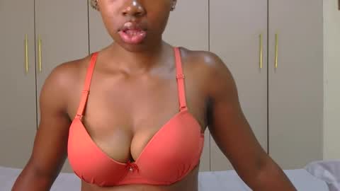 stacy_queenl online show from 18, 1, 2026