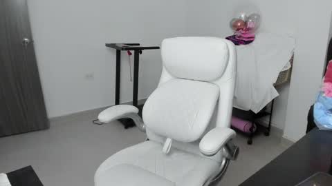 Zulma Yisset online show from 26, 11, 2025