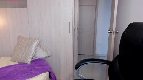 Snapshot of stacyconner chatting on 14, 11, 2025 Stacy Conner online show from 14, 11, 2025