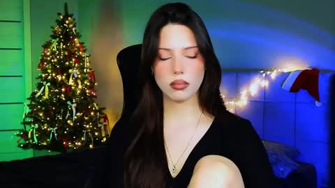 Snapshot of stacygonzales_ chatting on 27, 12, 2024 Bye bye dear See you on December 3st  online show from 27, 12, 2024