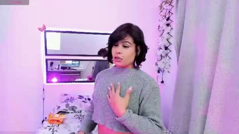 Snapshot of star_darling chatting on 23, 6, 2026 S T A R online show from 23, 6, 2026