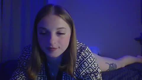 star_girlish online show from 3, 10, 2025