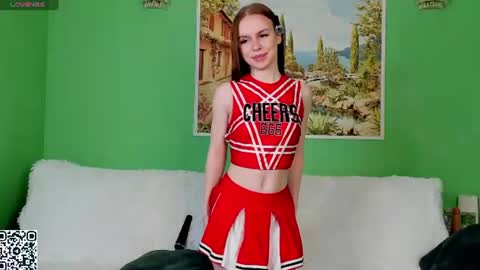 Snapshot of star_silk chatting on 24, 6, 2026 Eliza online show from 24, 6, 2026