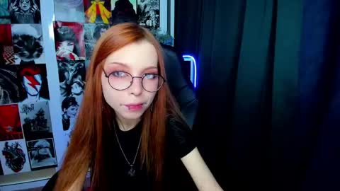 Snapshot of star_tarra chatting on 28, 4, 2026 Tarra online show from 28, 4, 2026