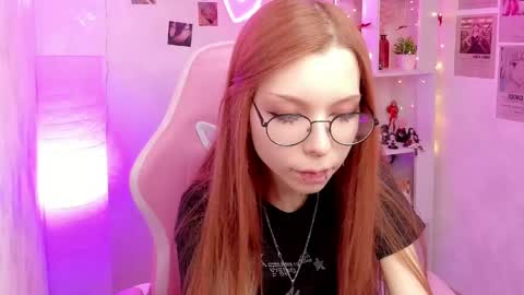 Snapshot of star_tarra chatting on 29, 4, 2026 Tarra online show from 29, 4, 2026