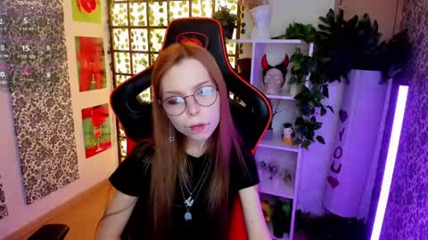 Snapshot of star_tarra chatting on 1, 5, 2026 Tarra online show from 1, 5, 2026