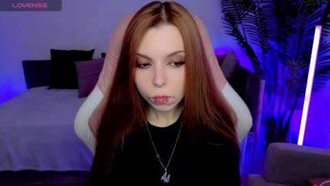 Snapshot of star_tarra chatting on 6, 5, 2026 Tarra online show from 6, 5, 2026