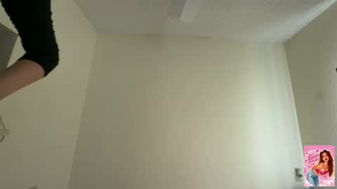 Snapshot of stara_dreams chatting on 19, 6, 2026 Stara Winters online show from 19, 6, 2026