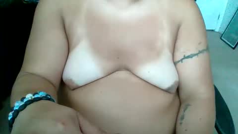 Snapshot of starella___saxxxton chatting on 10, 9, 2025 starella___saxxxton online show from 10, 9, 2025