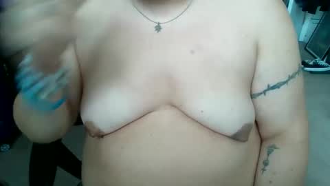 Snapshot of starella___saxxxton chatting on 19, 4, 2026 starella___saxxxton online show from 19, 4, 2026