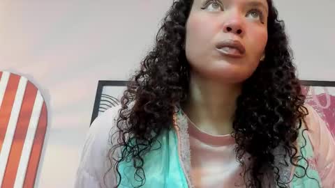 Snapshot of starkjoness chatting on 20, 12, 2025 Stark Jones online show from 20, 12, 2025