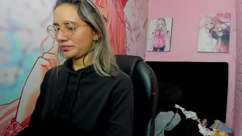 StarletTays online show from 1, 12, 2025