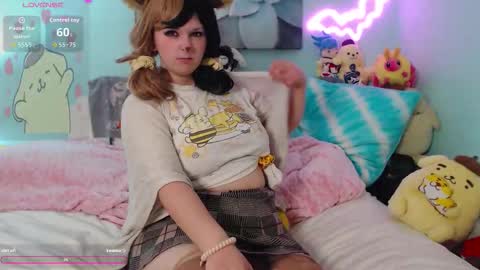 Snapshot of starsaturn chatting on 22, 10, 2025 Saturn online show from 22, 10, 2025