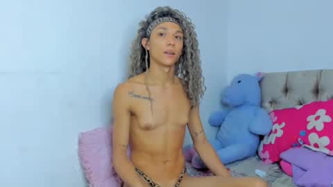 Snapshot of stassiebell chatting on 20, 12, 2024 stassiebell online show from 20, 12, 2024