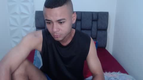 Julian and Andres online show from 6, 12, 2024