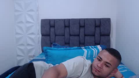 Julian and Andres online show from 20, 12, 2024