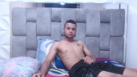 Julian and Andres online show from 6, 3, 2025