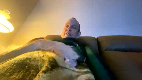 Snapshot of steel259373 chatting on 8, 6, 2026 steel259373 online show from 8, 6, 2026
