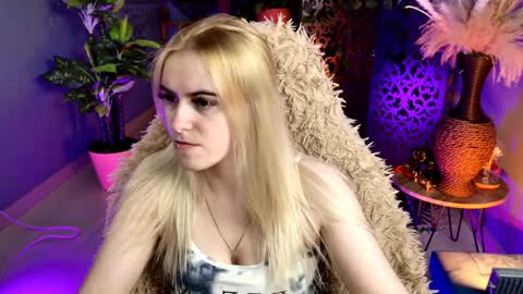 Snapshot of stef_nicks chatting on 10, 5, 2026 stef_nicks online show from 10, 5, 2026