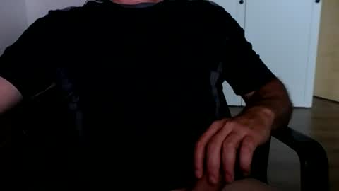 Snapshot of stefan2580 chatting on 1, 7, 2026 Stefan online show from 1, 7, 2026