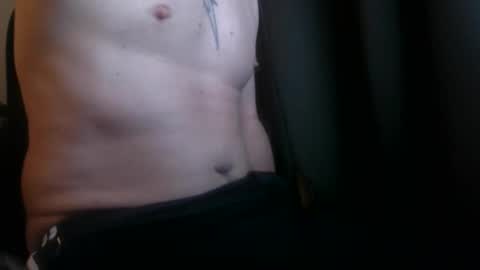 Snapshot of stefan302 chatting on 17, 4, 2026 hornywixer20cm online show from 17, 4, 2026