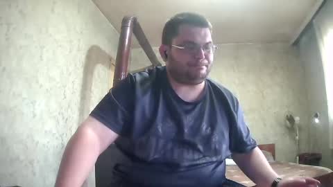 Snapshot of stefan90pt chatting on 4, 7, 2026 Stefan online show from 4, 7, 2026