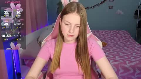 Snapshot of stefaniyaaa chatting on 9, 10, 2025 stefa online show from 9, 10, 2025