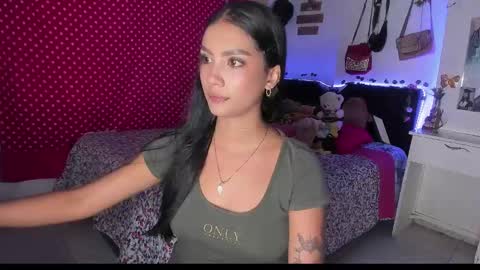 Im MiaIts my first day here  online show from 28, 12, 2024