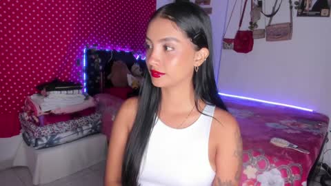 Im MiaIts my first day here  online show from 30, 12, 2024