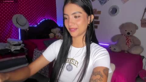 Im MiaIts my first day here  online show from 2, 2, 2025