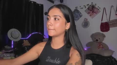 Im MiaIts my first day here  online show from 14, 2, 2025