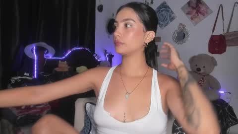 Im MiaIts my first day here  online show from 18, 2, 2025